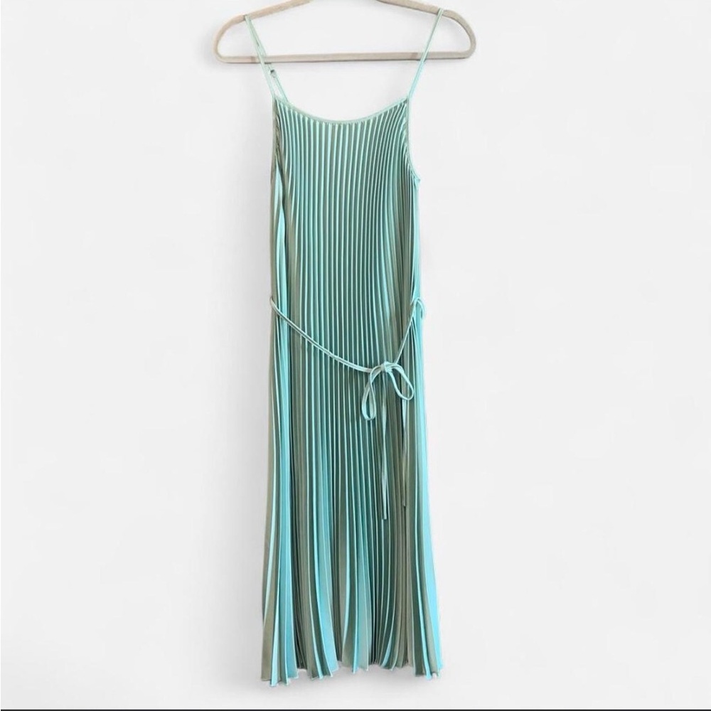 NWT Sam Edelman Hammered Satin Plissé Midi Dress Mint Green - M - Picture 2 of 6
